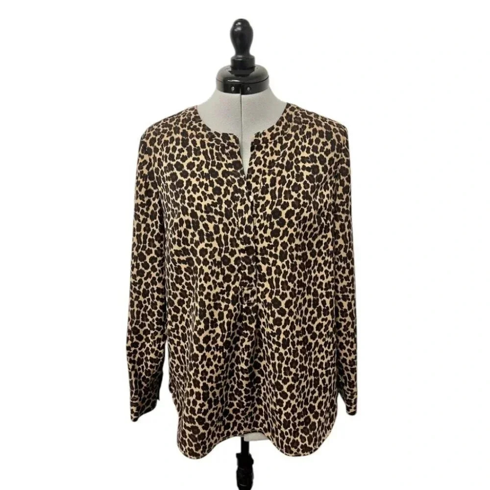 Talbots Womens Leopard Print Blouse 1/2 Hidden Button Down Tunic Top Size Mp